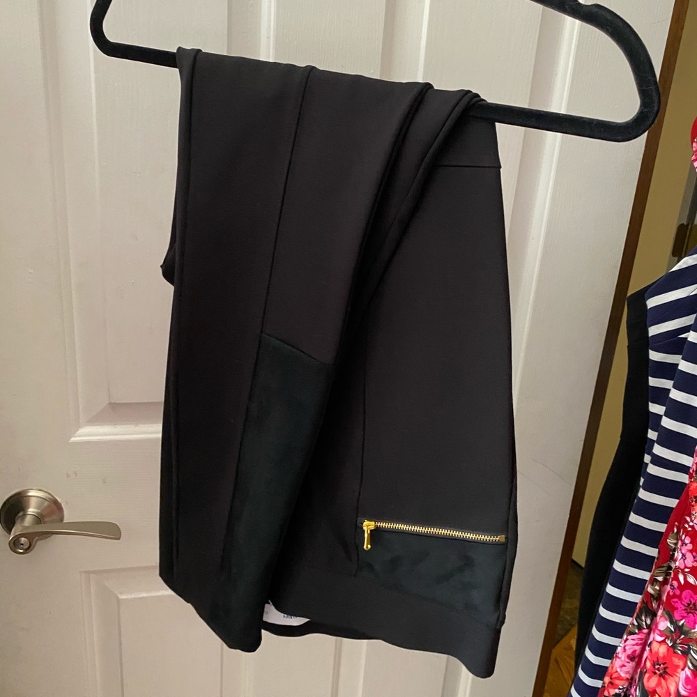 Leggings w/ suede